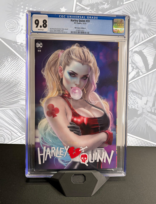 Harley Quinn #33 - Natali Sanders Variant - CGC 9.8